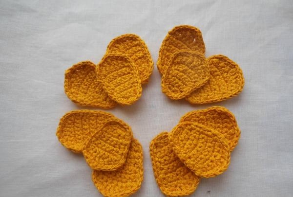 Crochet sunflower