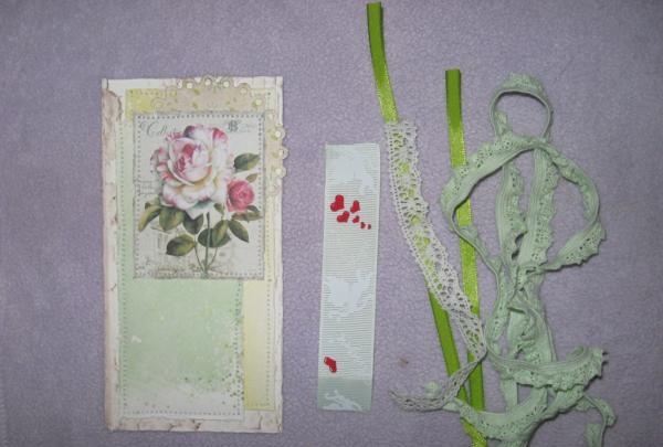 Postcard box in shabby chic style