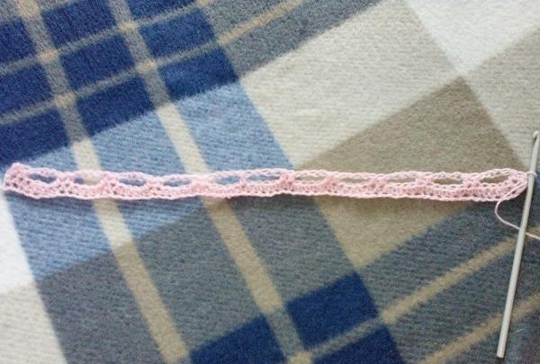 Estola de crochet rosa claro