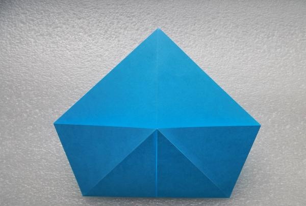 Papierowe pudełko w kształcie łabędzia
