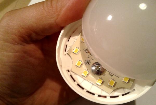 How to disassemble and repair a lamp