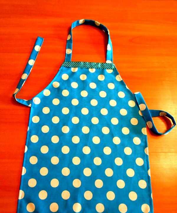 How to sew a simple apron