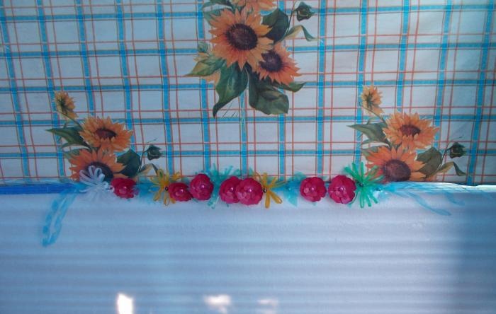 Πλαστική διακόσμηση λουλουδιών