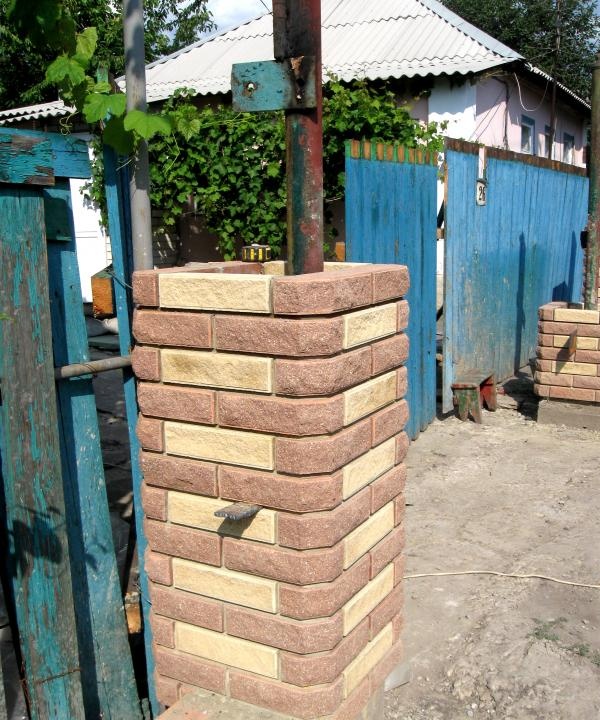Construire une clôture en brique