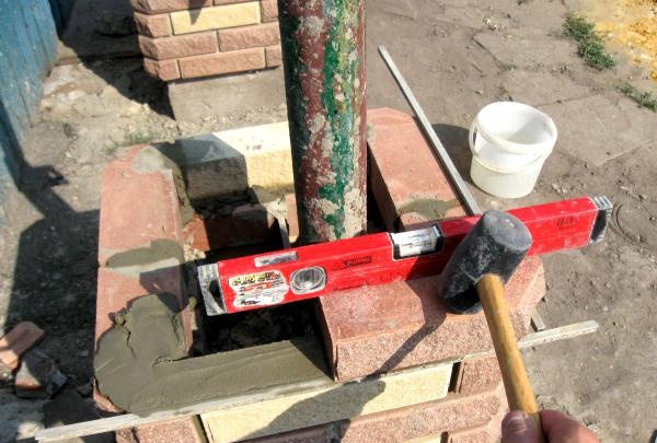 Building a brick fence