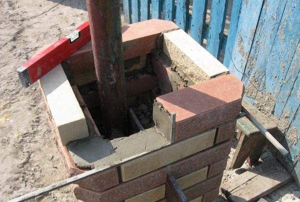 Building a brick fence