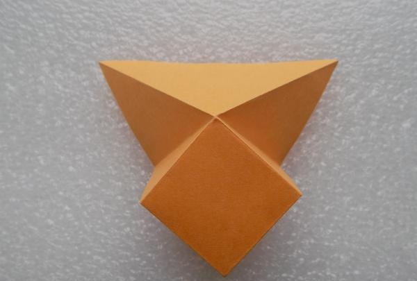 Modulární origami květina