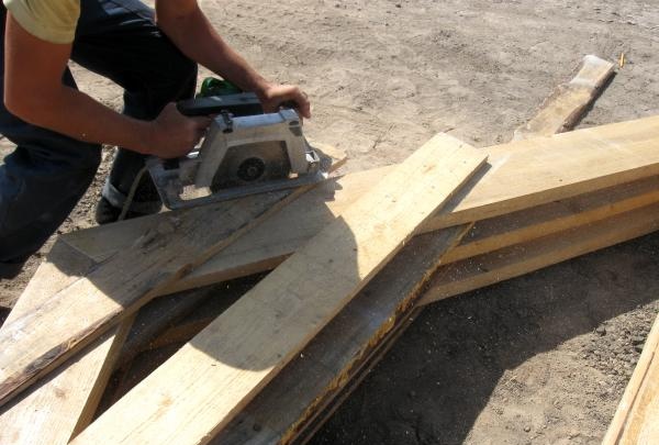 Manufacturing a gable roof