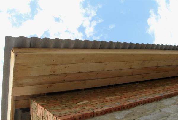 Manufacturing a gable roof