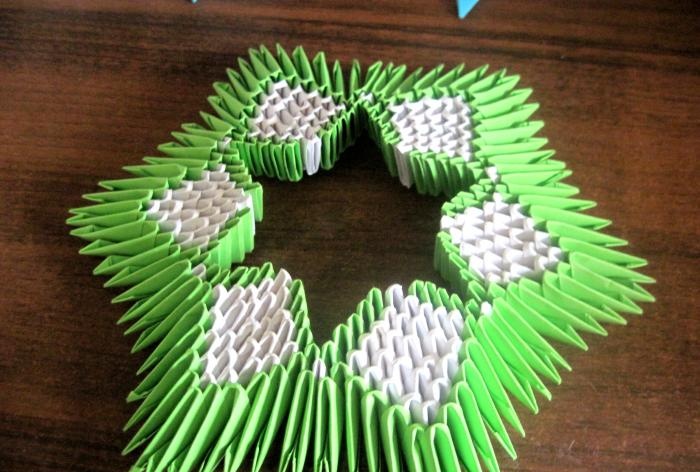 Nufărul din module origami