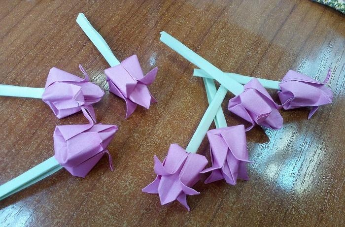 3D karte ar origami tulpēm