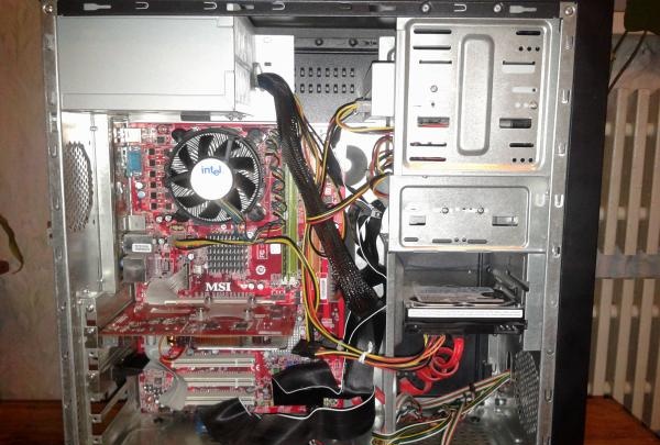 Como desmontar um computador e limpá-lo