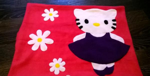 Bantal bayi kucing