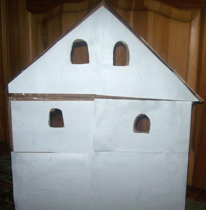 Ako si vyrobiť domček pre bábiky vlastnými rukami