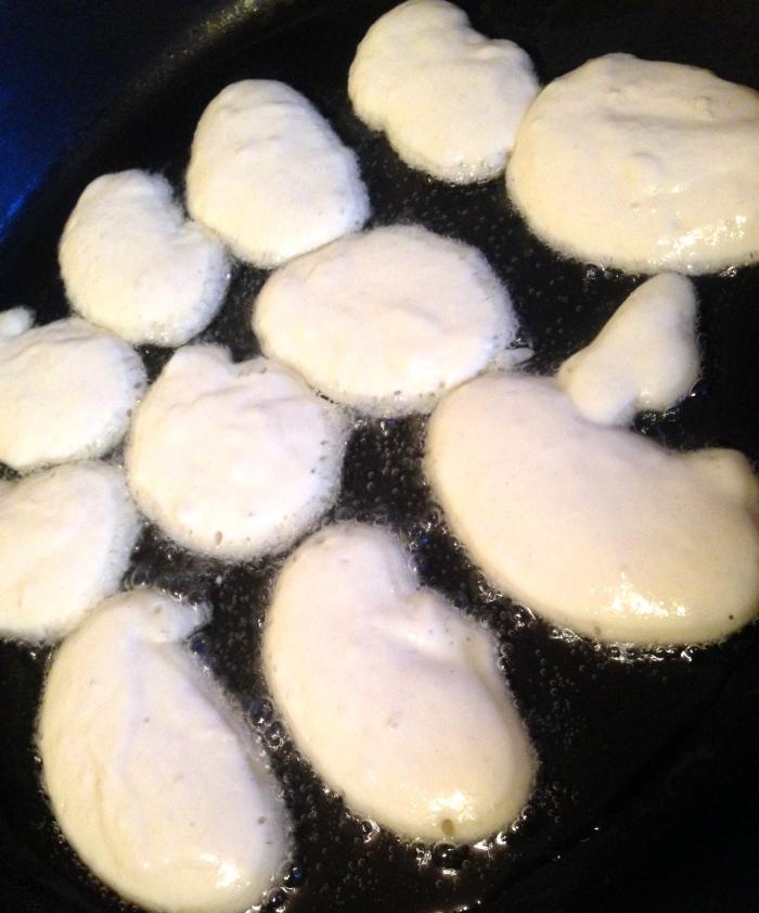 Opskrift på luftige pandekager med kefir