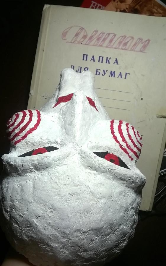 Výroba masky z papierovej hmoty