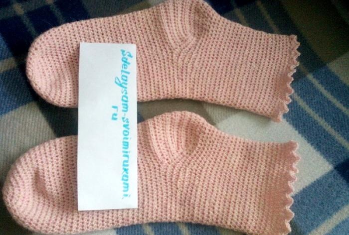 Плетени на една кука чорапи