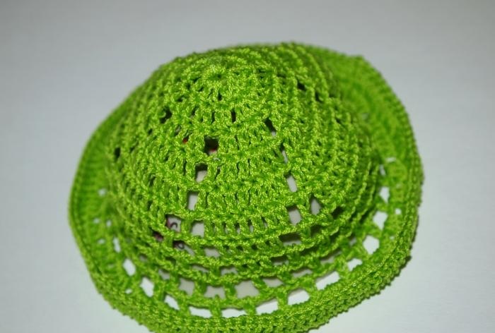плетена шапка