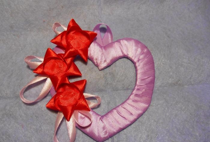 Valentine thể tích làm bằng ruy băng satin