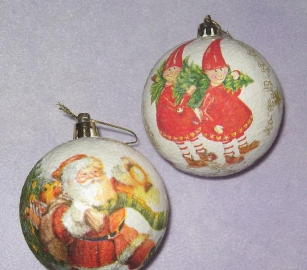 Decoupage bola Krismas