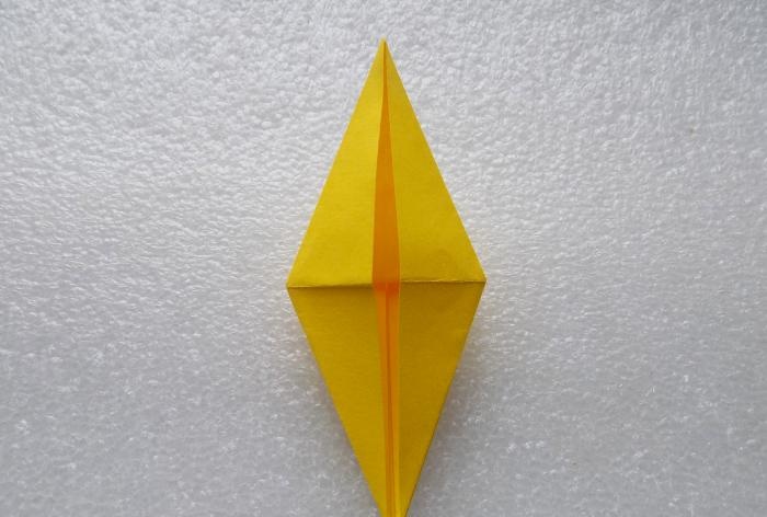 Покемон Пикачу, използващ техниката на оригами