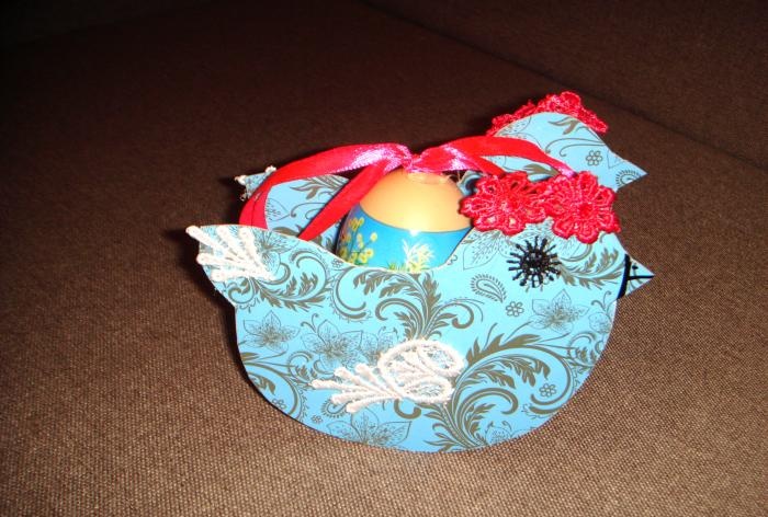 Parador d'ous de Pasqua Pollastre
