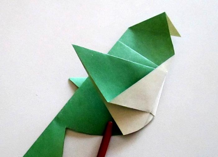 Hvordan lage en origamifugl