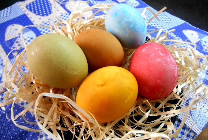 naturlige farvestoffer til æg