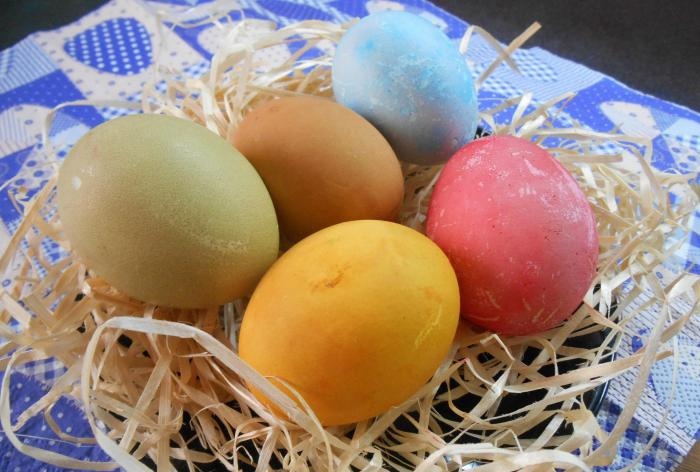 naturlige farvestoffer til æg