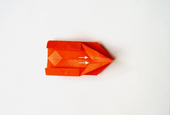 Origami papiræske i form af en kat