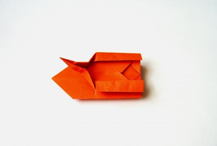 קופסת נייר אוריגמי בצורת חתול