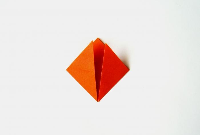 Scatola di carta origami a forma di gatto