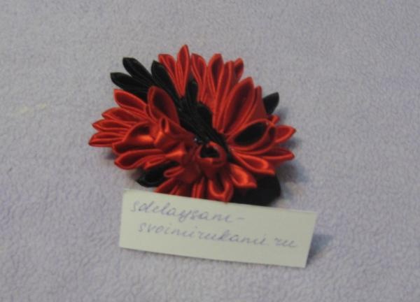 Coccinelle utilisant la technique Kanzashi