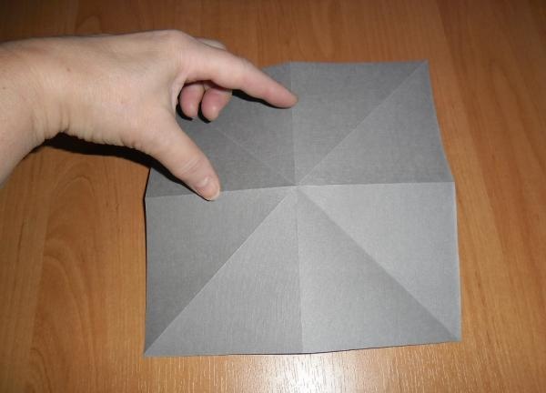 fold på midten to gange