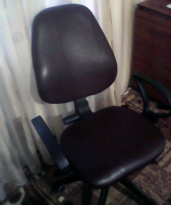 Computer chair reupholstery