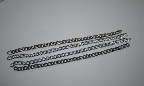 chain into four equal parts