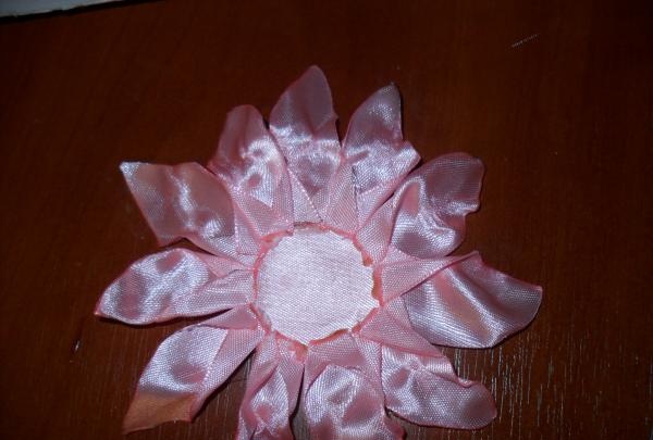 glue the petals to the base