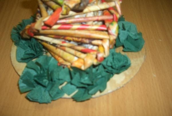 topiary vyrobené z rúrok časopisov