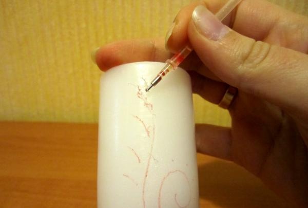 draw on a candle