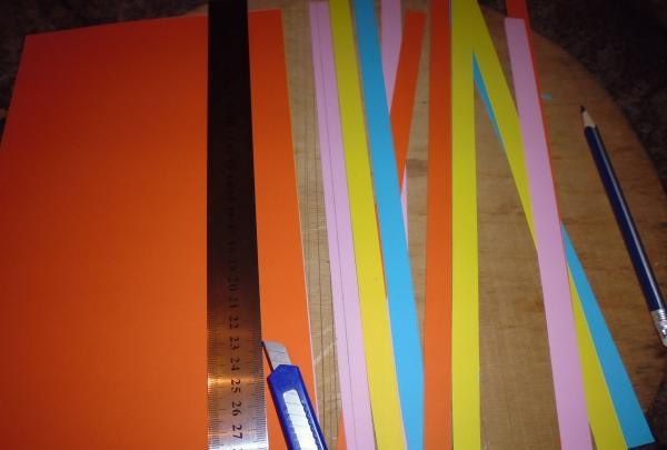 Knip stroken papier