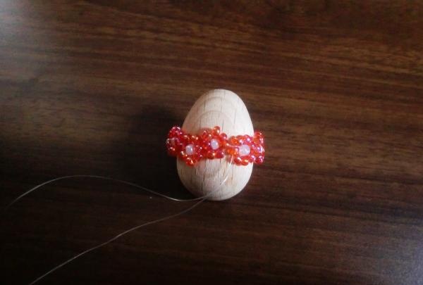 Uskršnje jaje opleteno perlicama