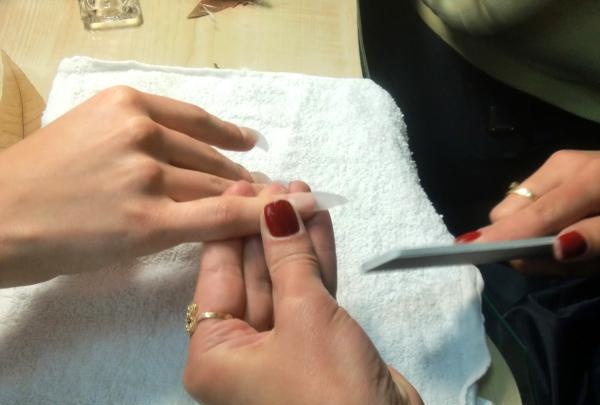 Extensiones de uñas acrílicas