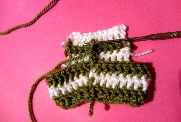 Crochet booties for newborns