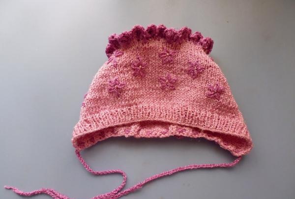 قبعة لفتاة حديثة الولادة