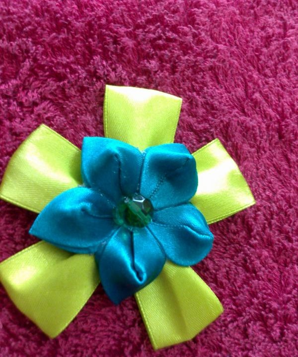 kanzashi with two tiers