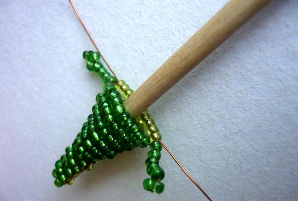 weave crocodile beads