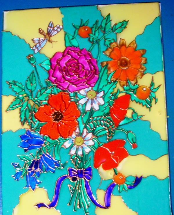 farvet glas billede med en buket blomster