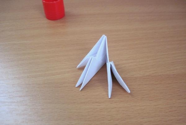 Modulinis origami Linksmas zuikis