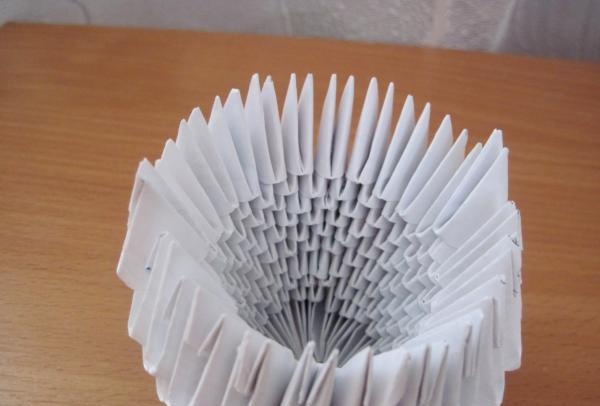 Mô-đun origami Chú thỏ vui vẻ