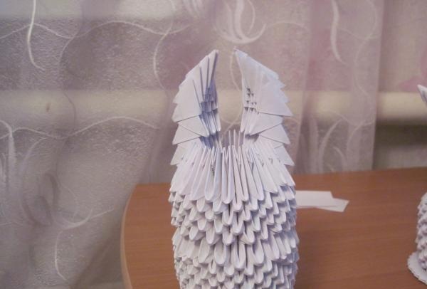 Modular origami Masayang kuneho
